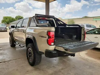 Chevrolet Colorado 2023 4x4 ZR2 4 puertas Crew Cab 5 pies. SB
