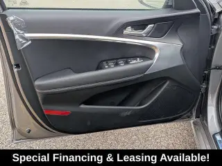 Genesis G70 2026 AWD 2.5T Sedán 4 puertas Estándar