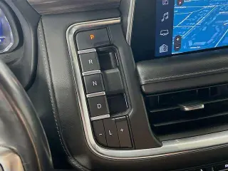 Chevrolet Suburban 2022 4x4 LT 4 puertas SUV