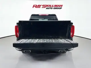 GMC Sierra 1500 2021 4x4 AT4 4 puertas Cabina Crew 5.8 pies. SB