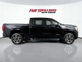 GMC Sierra 1500 2021 4x4 AT4 4 puertas Cabina Crew 5.8 pies. SB