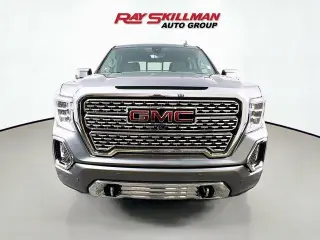 GMC Sierra 1500 2020 4x4 Denali 4 puertas Cabina Crew 5.8 pies. Caja corta