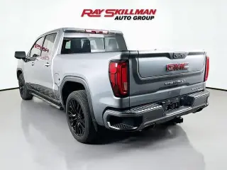 GMC Sierra 1500 2020 4x4 Denali 4 puertas Cabina Crew 5.8 pies. Caja corta