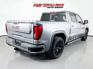 GMC Sierra 1500 2020 4x4 Denali 4 puertas Cabina Crew 5.8 pies. Caja corta