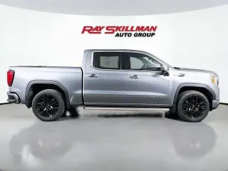 GMC Sierra 1500 2020 4x4 Denali 4 puertas Cabina Crew 5.8 pies. Caja corta