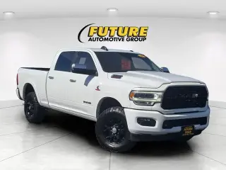 Ram 2500 2020 4x4 Laramie Cabina Doble 4 puertas 6.3 pies. Pickup SB