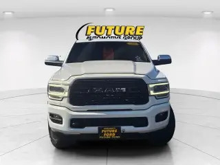 Ram 2500 2020 4x4 Laramie Cabina Doble 4 puertas 6.3 pies. Pickup SB