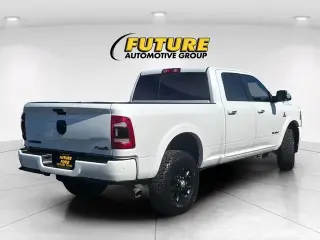 Ram 2500 2020 4x4 Laramie Cabina Doble 4 puertas 6.3 pies. Pickup SB