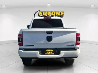 Ram 2500 2020 4x4 Laramie Cabina Doble 4 puertas 6.3 pies. Pickup SB