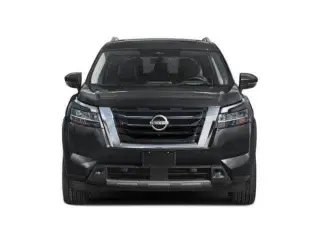 Nissan Pathfinder 2025 AWD Platinum 4 puertas SUV