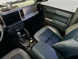 Ford Bronco 2023 4x4 Outer Banks 4 puertas SUV