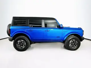 Ford Bronco 2023 4x4 Outer Banks 4 puertas SUV