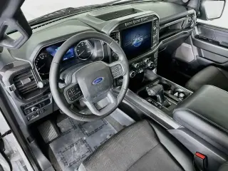 Ford F-150 2023 4x4 XLT 4 puertas SuperCrew 5.5 pies. SB
