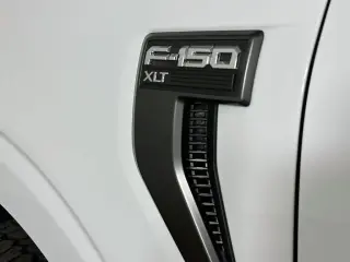 Ford F-150 2023 4x4 XLT 4 puertas SuperCrew 5.5 pies. SB