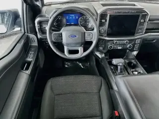 Ford F-150 2023 4x4 XLT 4 puertas SuperCrew 5.5 pies. SB