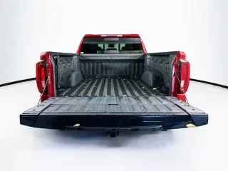 GMC Sierra 1500 2022 4x4 SLT Cabina Crew 4 puertas 5.8 pies. Caja corta