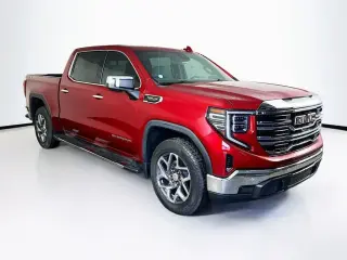 GMC Sierra 1500 2022 4x4 SLT Cabina Crew 4 puertas 5.8 pies. Caja corta