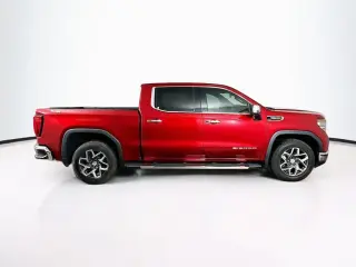 GMC Sierra 1500 2022 4x4 SLT Cabina Crew 4 puertas 5.8 pies. Caja corta