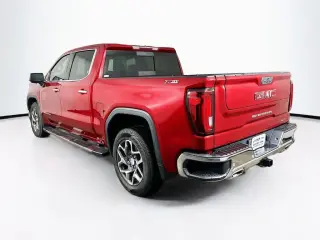 GMC Sierra 1500 2022 4x4 SLT Cabina Crew 4 puertas 5.8 pies. Caja corta