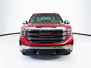 GMC Sierra 1500 2022 4x4 SLT Cabina Crew 4 puertas 5.8 pies. Caja corta