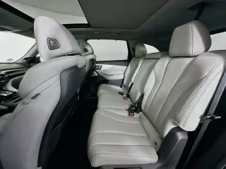 Acura MDX 2025 4 puertas SUV con Paquete de Tecnología