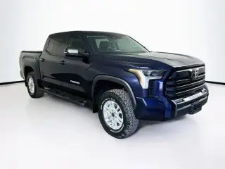 Toyota Tundra 2024 4x4 SR5 4 puertas CrewMax Cab Pickup SB