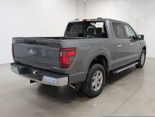 Ford F-150 2025 4x4 XLT 4 puertas SuperCrew 5.5 pies SB