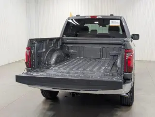 Ford F-150 2025 4x4 XLT 4 puertas SuperCrew 5.5 pies SB