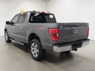 Ford F-150 2023 4x4 XLT 4 puertas SuperCrew 5.5 pies. SB