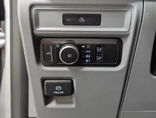 Ford F-150 2025 4x4 XLT 4 puertas SuperCrew 5.5 pies. SB