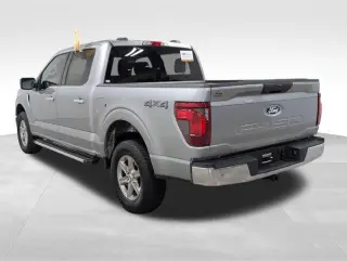 Ford F-150 2025 4x4 XLT 4 puertas SuperCrew 5.5 pies. SB