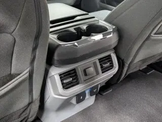 Ford F-150 2024 4x4 XLT 4 puertas SuperCrew 6.5 pies. SB