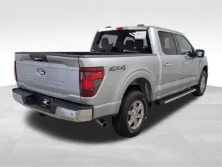 Ford F-150 2024 4x4 XLT 4 puertas SuperCrew 6.5 pies. SB