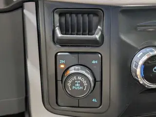Ford F-150 2024 4x4 XLT 4 puertas SuperCrew 6.5 pies. SB