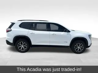 GMC Acadia 2025 4x4 AT4 4 puertas SUV
