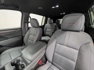 GMC Acadia 2025 4x4 AT4 4 puertas SUV