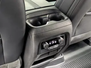 GMC Acadia 2025 4x4 AT4 4 puertas SUV
