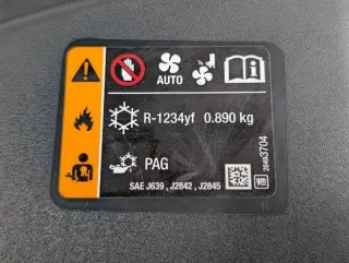 GMC Acadia 2025 4x4 AT4 4 puertas SUV