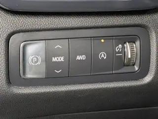 GMC Acadia 2025 4x4 AT4 4 puertas SUV