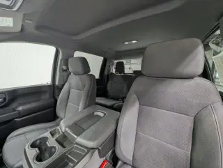 GMC Sierra 2500HD 2024 4x4 Pro 4 puertas Cabina de tripulación SB