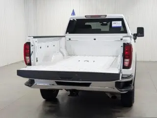 GMC Sierra 2500HD 2024 4x4 Pro 4 puertas Cabina de tripulación SB