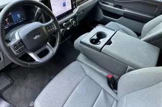 Ford F-150 2025 4x4 XLT 4 puertas SuperCrew 5.5 pies. SB