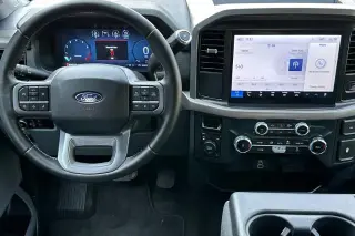 Ford F-150 2025 4x4 XLT 4 puertas SuperCrew 5.5 pies. SB
