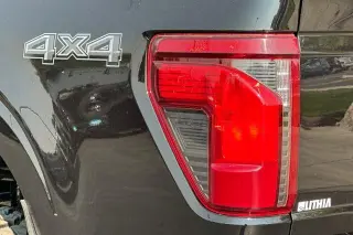 Ford F-150 2025 4x4 XLT 4 puertas SuperCrew 5.5 pies. SB