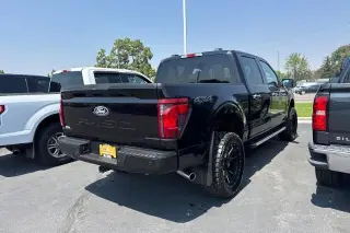 Ford F-150 2025 4x4 XLT 4 puertas SuperCrew 5.5 pies. SB