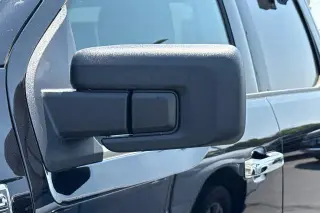 Ford F-150 2025 4x4 XLT 4 puertas SuperCrew 5.5 pies. SB