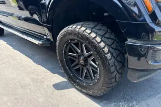 Ford F-150 2025 4x4 XLT 4 puertas SuperCrew 5.5 pies. SB