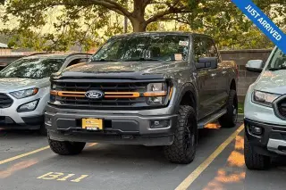 Ford F-150 2025 4x4 XLT 4 puertas SuperCrew 6.5 pies SB