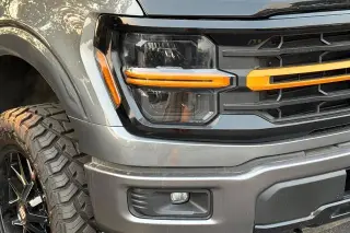Ford F-150 2025 4x4 XLT 4 puertas SuperCrew 6.5 pies SB