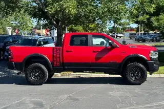 Ram 2500 2019 4x4 Power Wagon 4 puertas, cabina doble, caja de 1.88 m (6.3 pies)